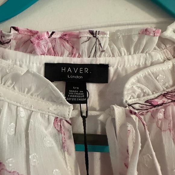 Cute Summer Blouse - Picture 3 of 4